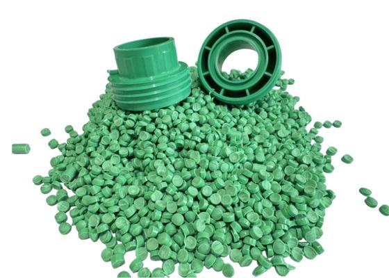 Granulés de plastique rigide vierge de qualité extrusion, composés de PVC, granulés de chlorure de polyvinyle, particules pour le moulage par injection, granulés de composés plastiques PVC pour raccords de tuyaux en PVC
